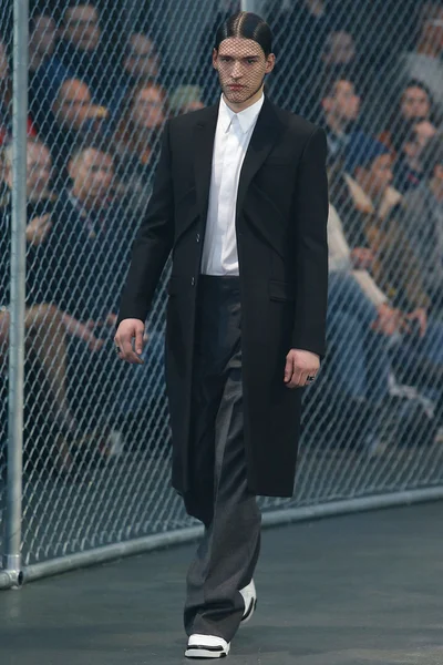 Look 39